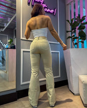 Jeans colombiano levanta cola Artemisa Beige